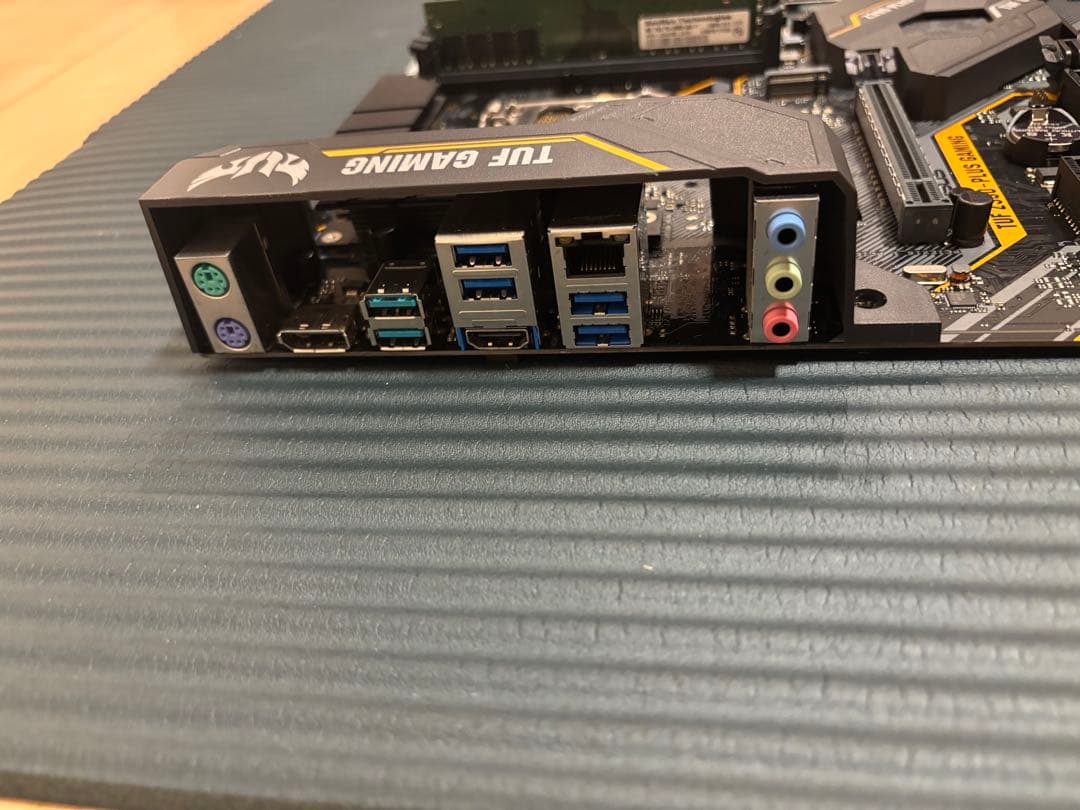 マザーボード ASUS TUF Z390-PLUS GAMING (ATX)