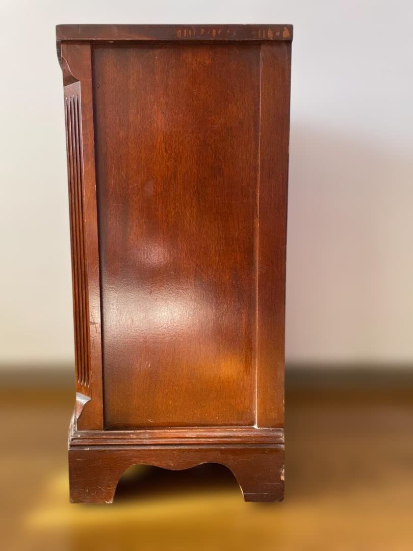 米軍放出品 1966年製 Maddox Table Co. ボウフロントチェスト