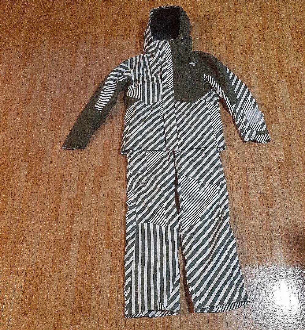 ミズノスキーウェアDEMO モデル2022～2023年