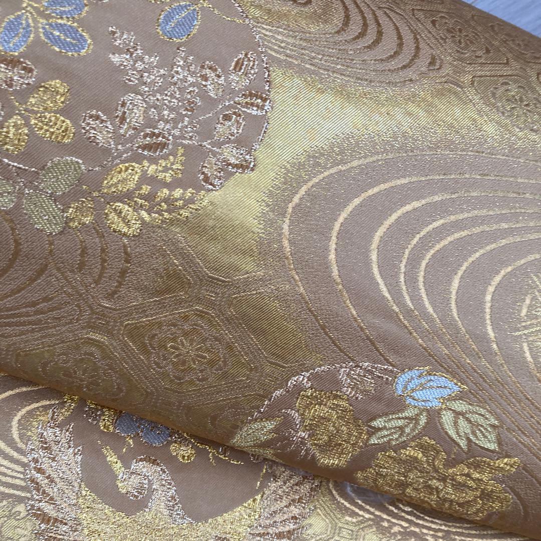 新品　豪華黒留袖フルセットお探しの方に　袋帯　付き　駒刺繍　流水花車文　金銀彩