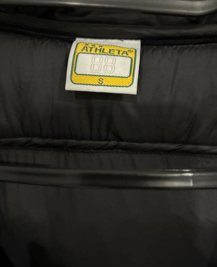 ATHLETA ベンチコート Sサイズ 黒