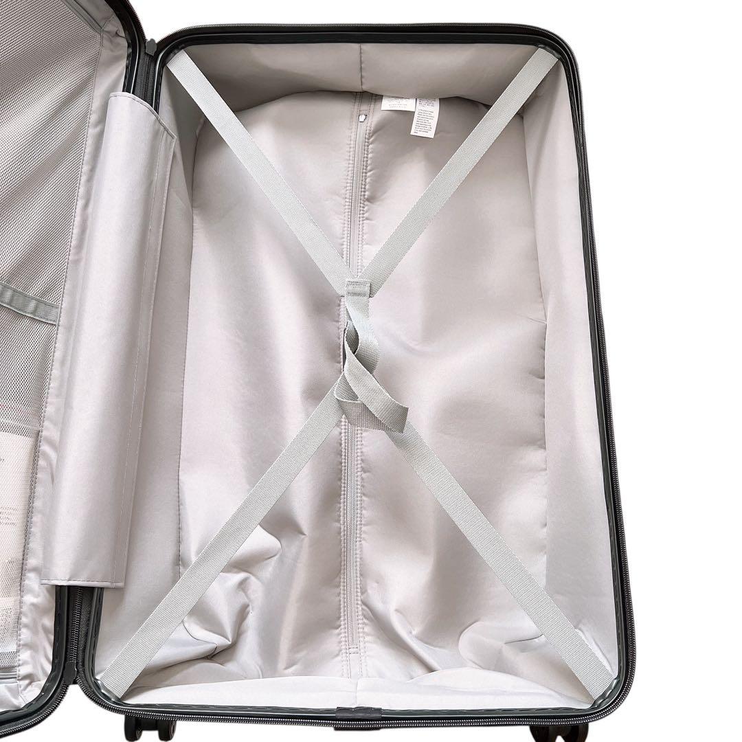 無印良品 キャリーバーの高さを自由に調節できる　ハードキャリーケース　88L ①