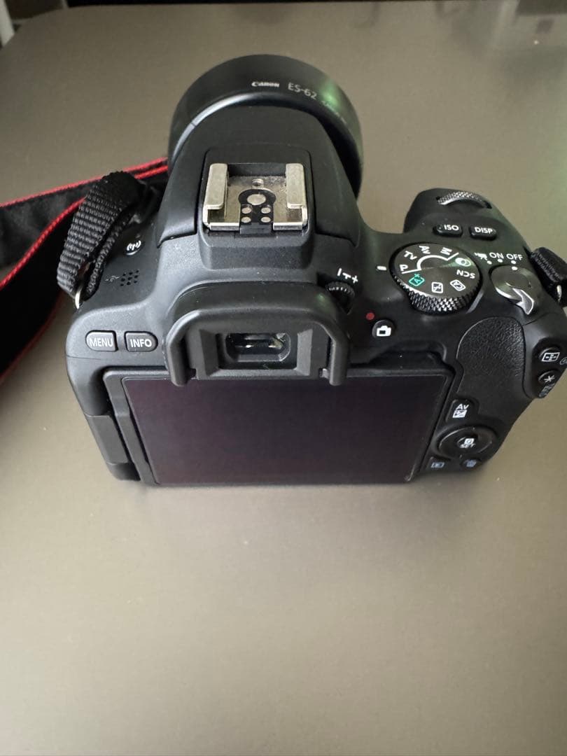 Canon デジタル一眼レフカメラセット KissX9 単焦点レンズ