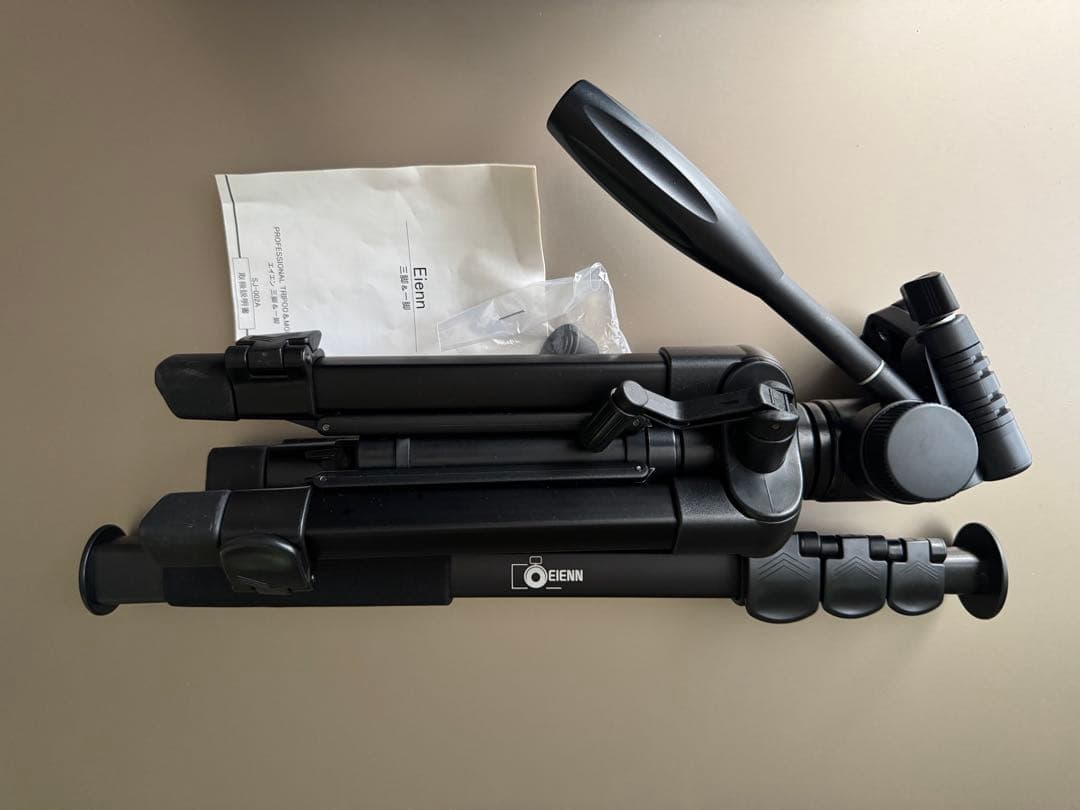 Canon デジタル一眼レフカメラセット KissX9 単焦点レンズ