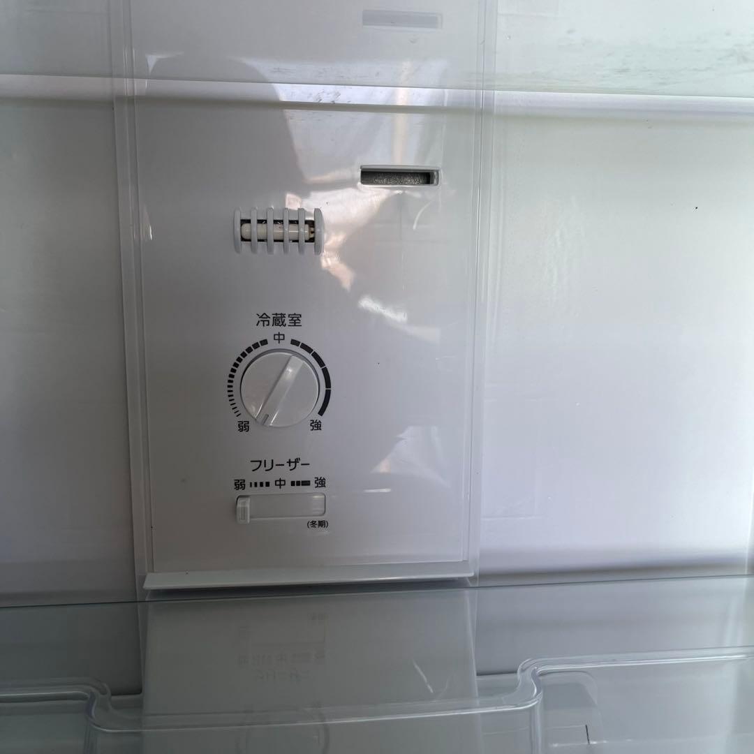 配送設置無料　冷蔵庫 AQUA ホワイト　大容量　最新　21年式