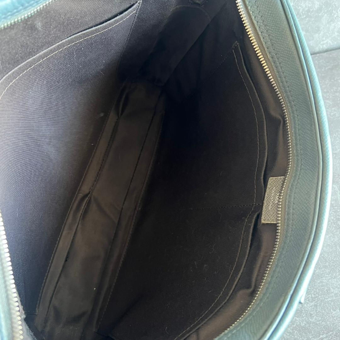 ⭐️LOUIS VUITTON⭐️ヴィトン タイガ PDV PM ビジネスバッグ