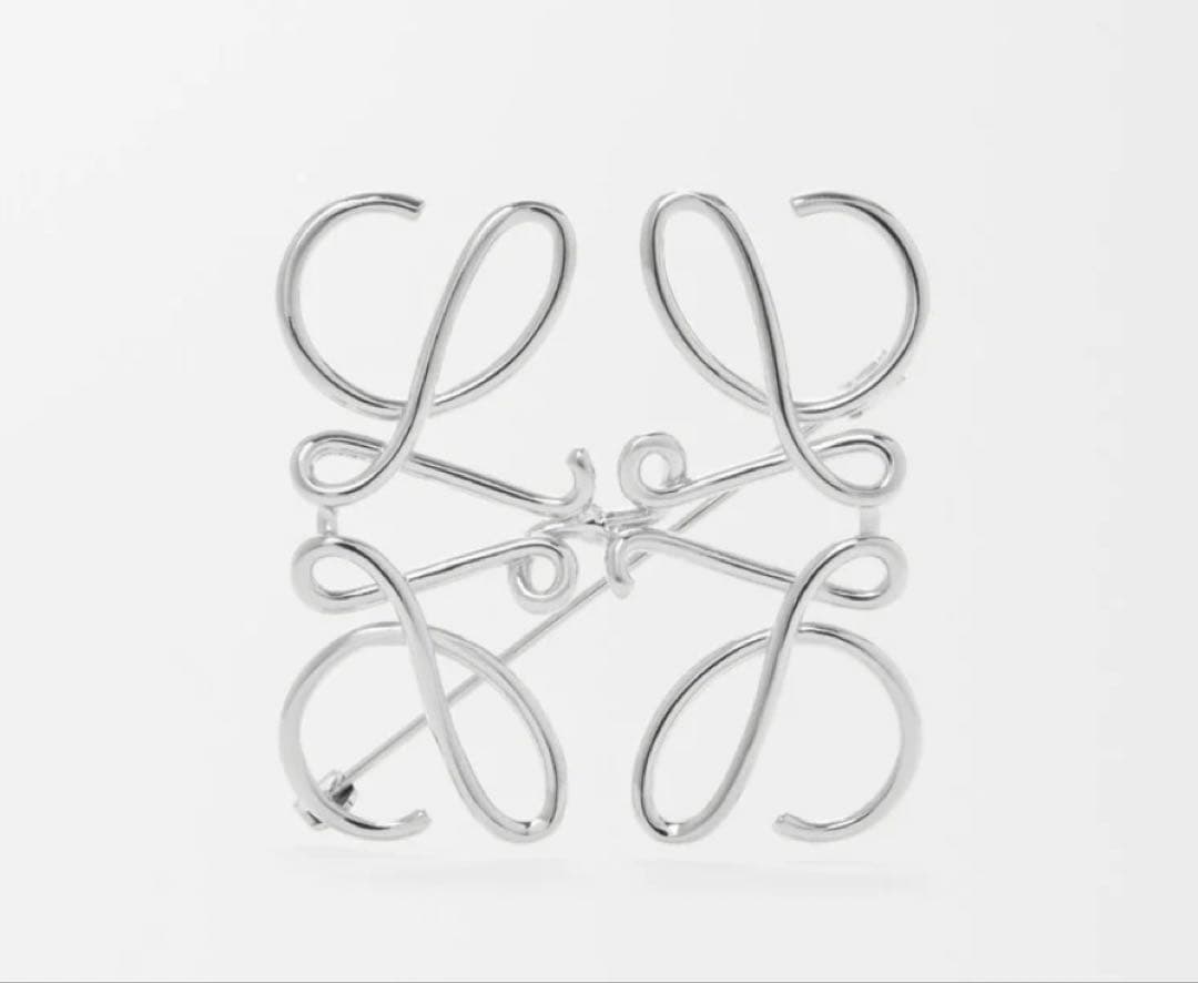 LOEWE(ロエベ)アナグラム ブローチ (メタル)
