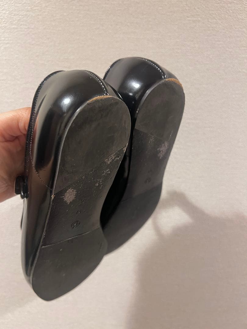 THE ROW ストラップ付きブラックバレエシューズ