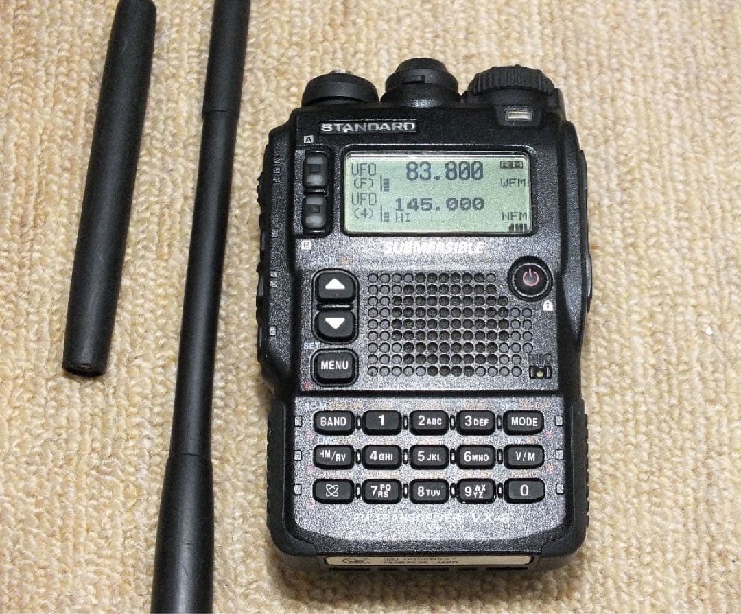 ５０／１４４／４３０ＭＨｚ　スタンダード　ＶＸ－８　ジャンク品