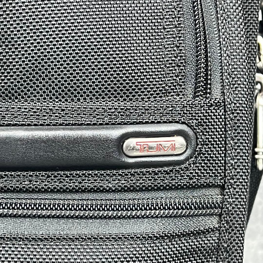TUMI 2way ビジネスバッグ PC収納可 多ポケット 黒