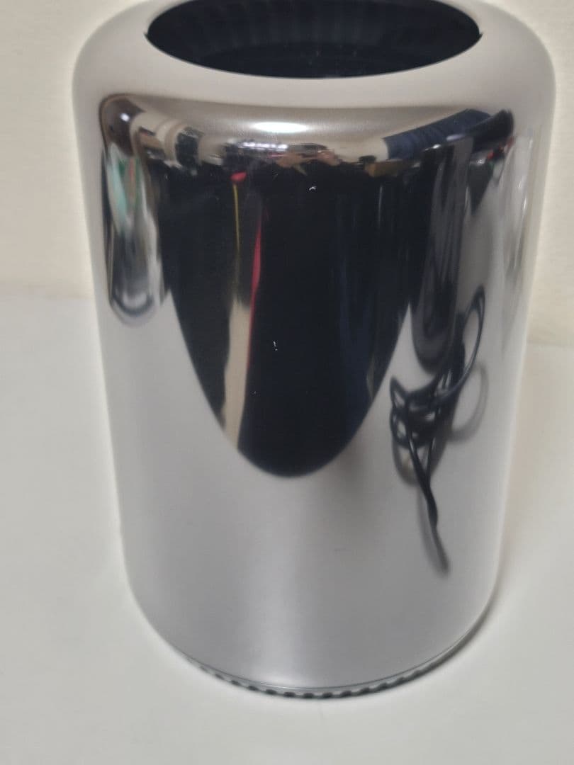 上位　Mac Pro 12コアXeon/64GB/SSD1TB/D500×2