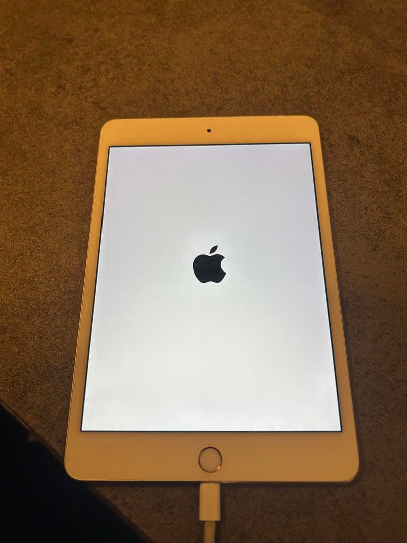 Apple iPad mini4 ゴールド 本体