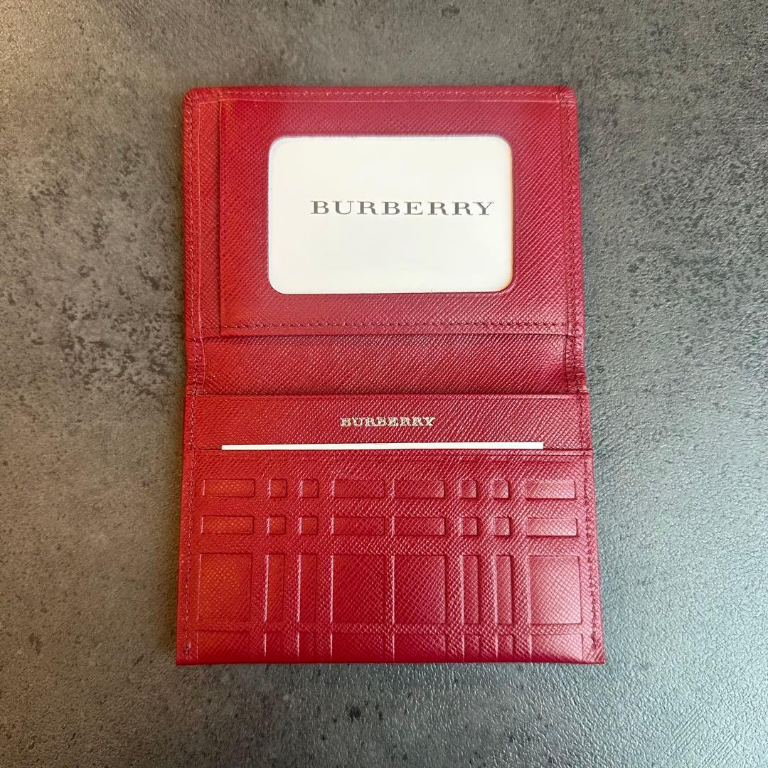 未使用✨BURBERRY エンボス加工　チェック　名刺入れ　カード　パスケース