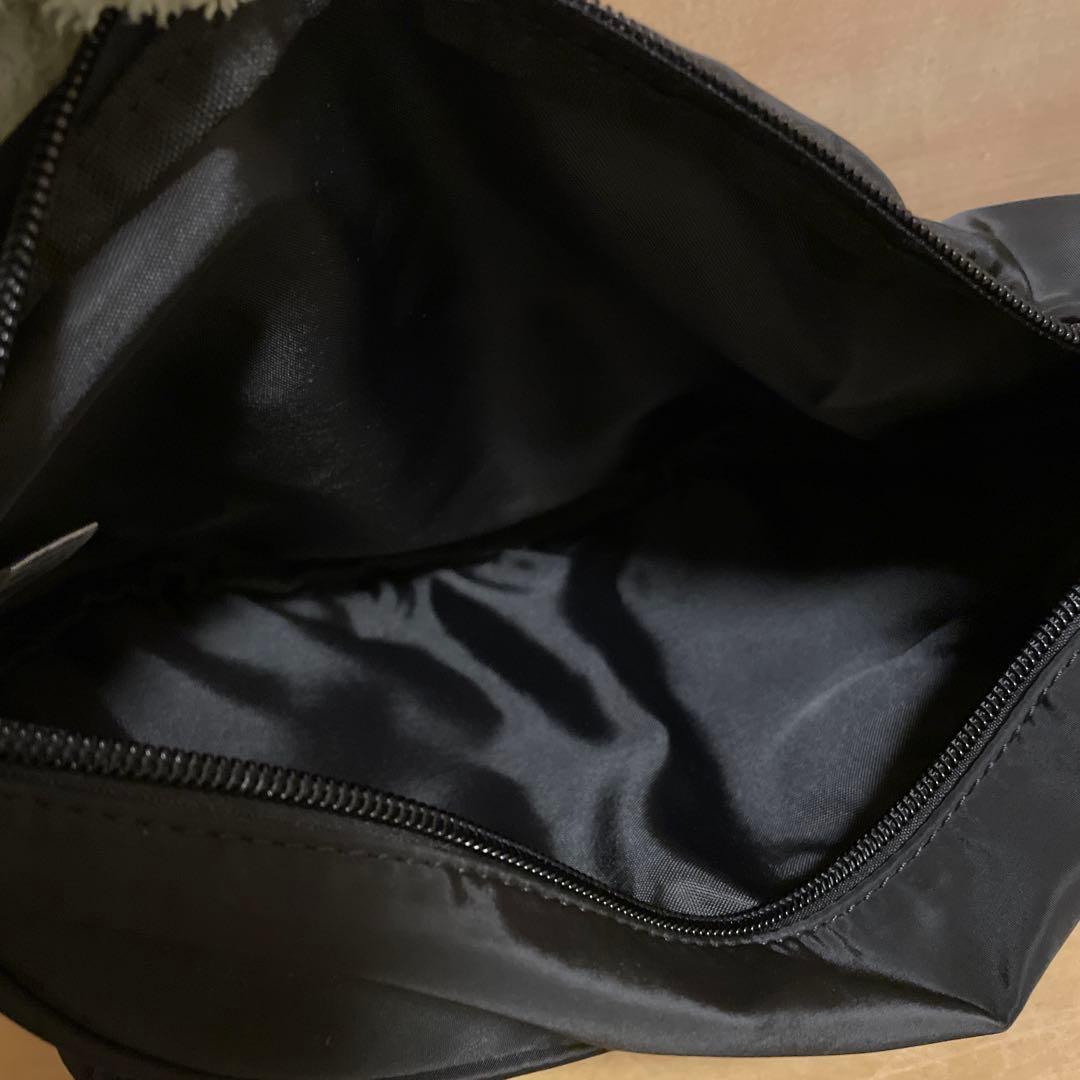 BASICKS ハートウエストバッグ