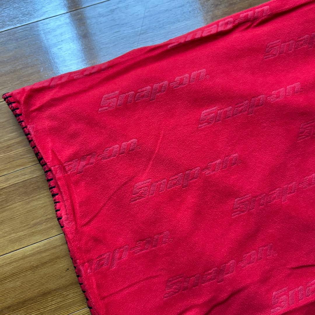 snap-on 赤黒ハーフケット　ブランケット