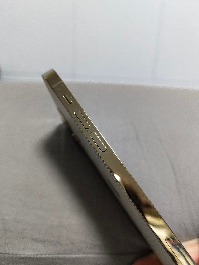 美品！SIMフリー Apple iPhone12Pro ゴールド 256GB