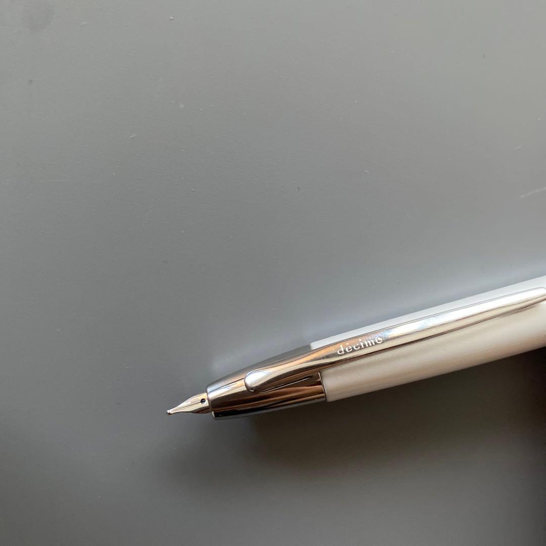 パイロットPILOTキャップレスデシモパールホワイト細字F