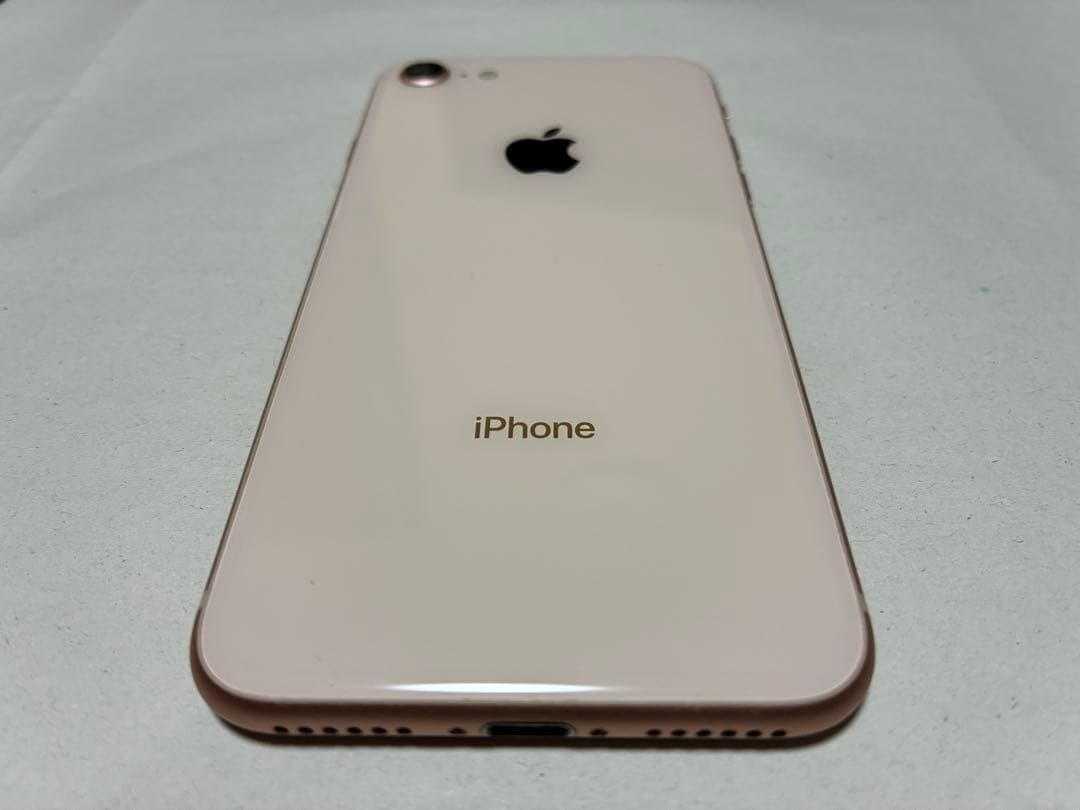 P*h様 iPhone 8本体