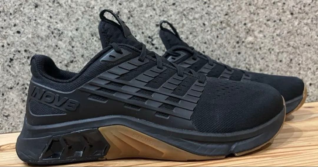 Inov8 F-Lite Max イノヴェイト　inov-8 トレーニング