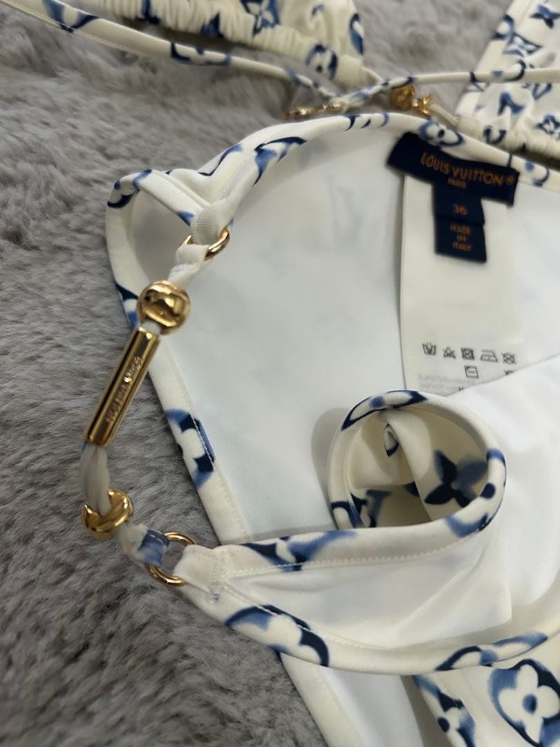 ルイヴィトン アクアレル モノグラム ビキニトップ36 新作ビキニ半額以下！！