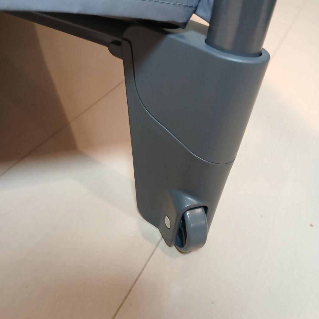 【美品】 アップリカ ココネルエアープラス　ベビーベッド グレー