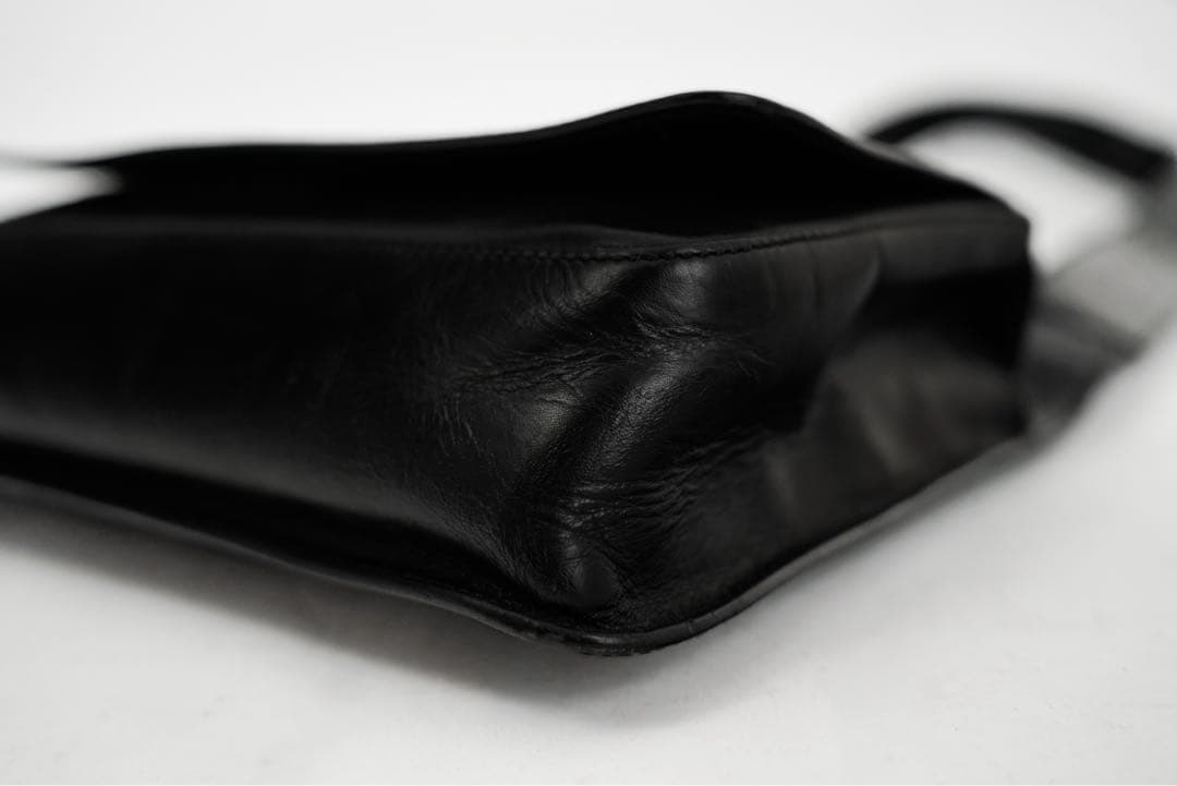 けふ　90's PRADA archive leather bag