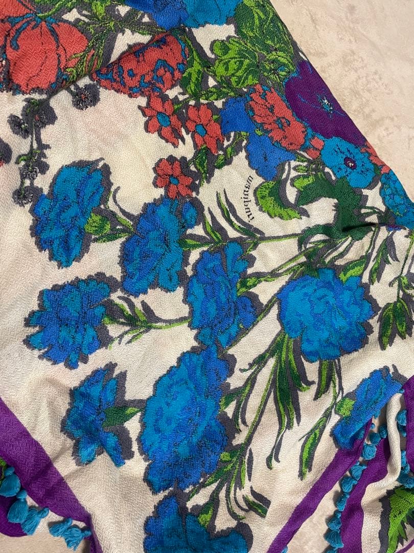 マニプリ manipuri ウールシルク　ポンポン付きストール フラワー柄