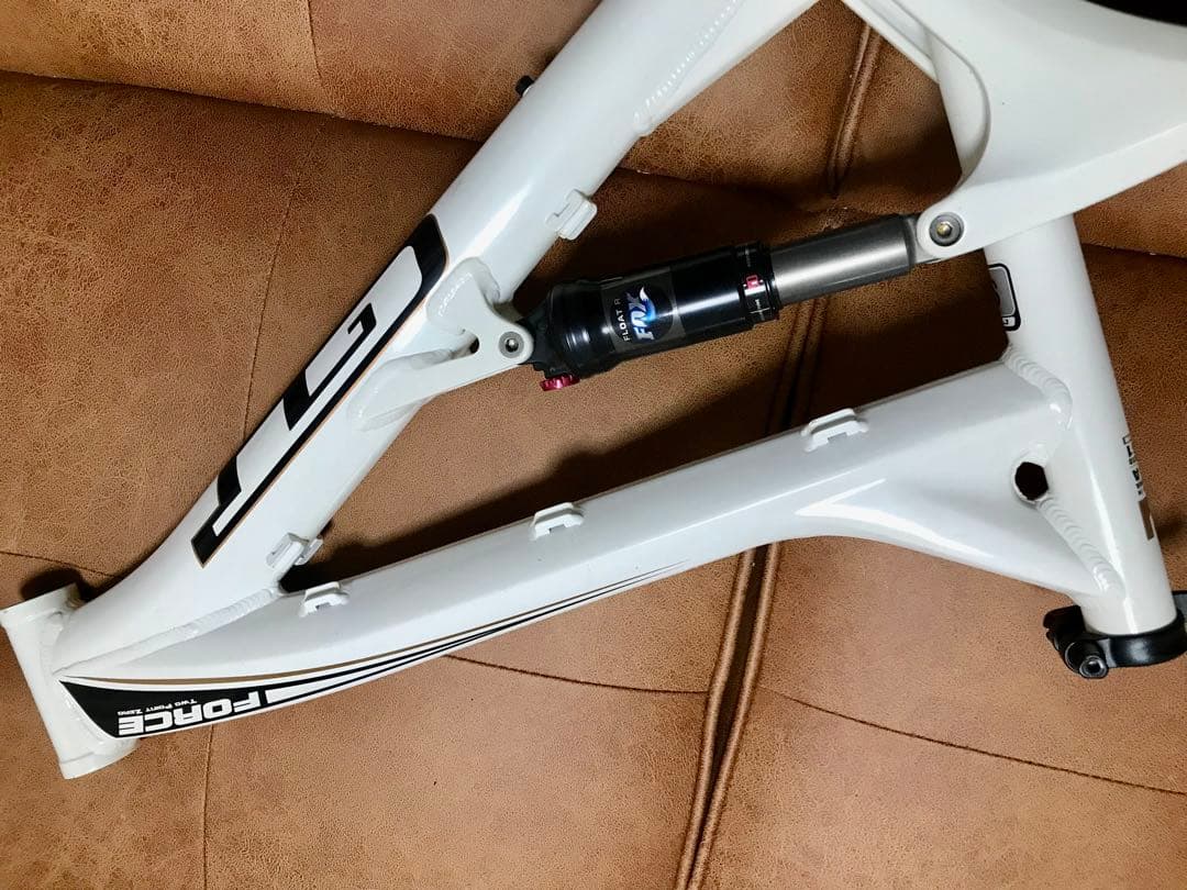 美品　GT FORCE 26インチ