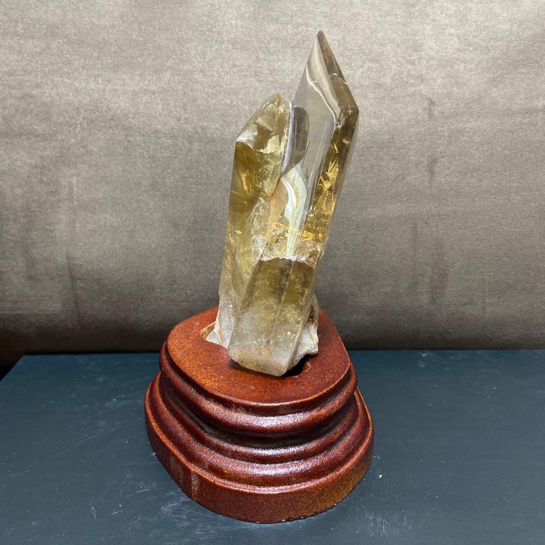 天然石⭐︎ゼウスクォーツ　木製台座付き