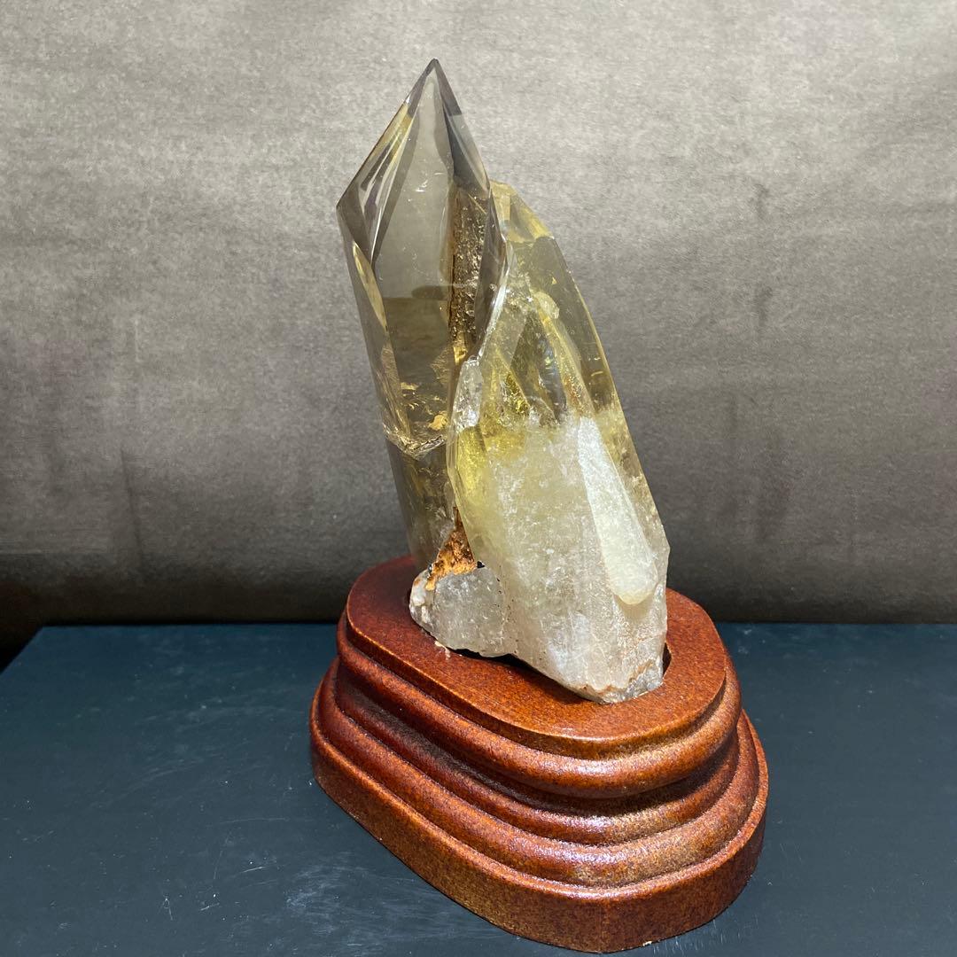 天然石⭐︎ゼウスクォーツ　木製台座付き