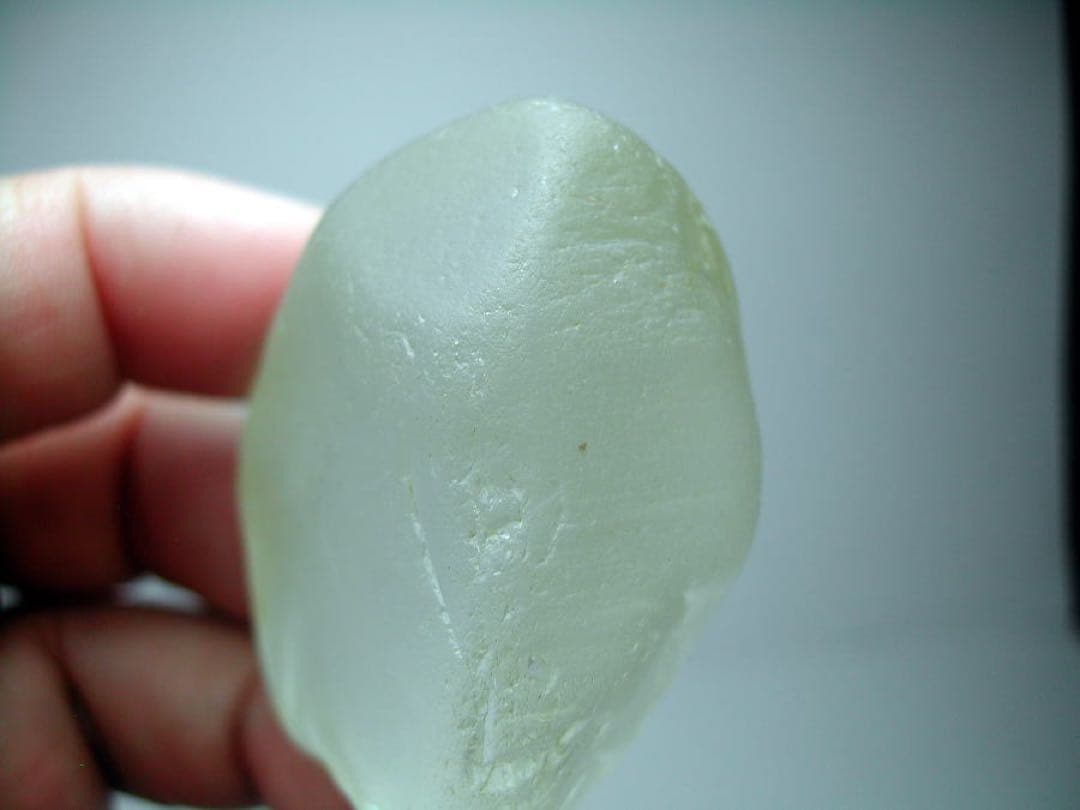 【特注品】国産トパーズ　勾玉