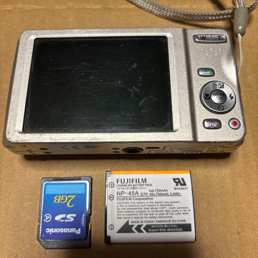 (442) FUJIFILM 15メガピクセル デジタルカメラ 15%off