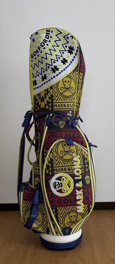 マークアンドロナ　キャディバッグ　ヘッドカバーセット