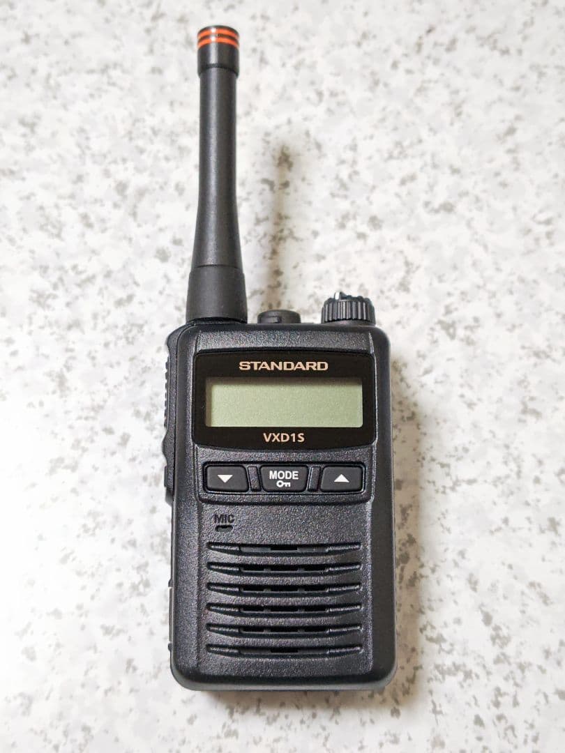 週末大特価！STANDARD VXD1S デジタルトランシーバー