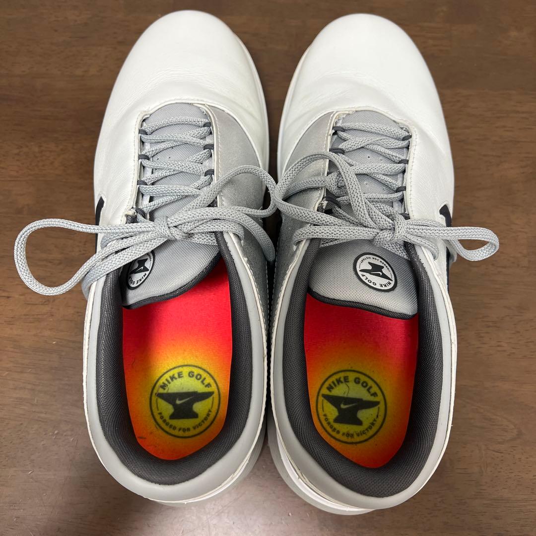 （美品）ナイキ NIKE ゴルフシューズ ビクトリー ツアー 4