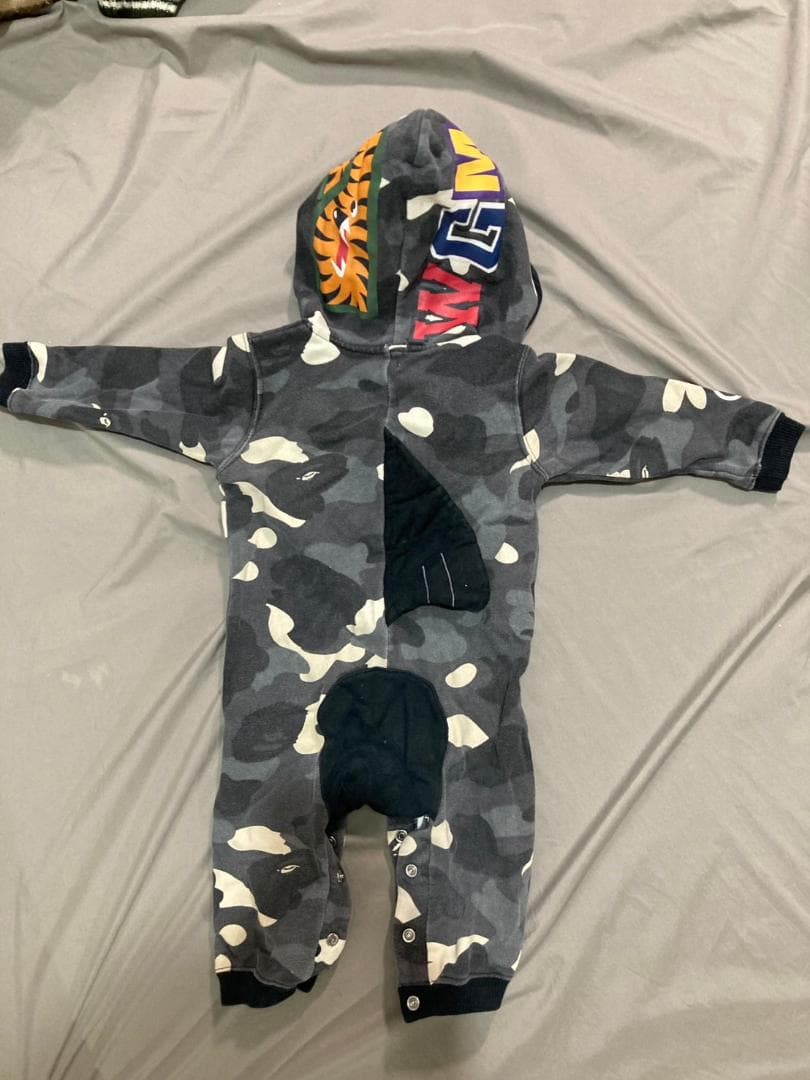 BAPE KIDS ロンパース シャーク 厚手 サイズ70