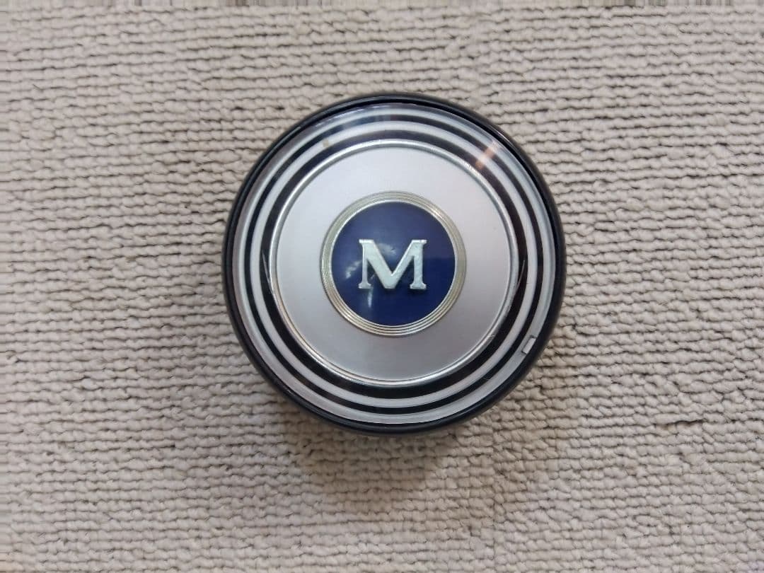 だ*る様 BMC MINIのステアリング