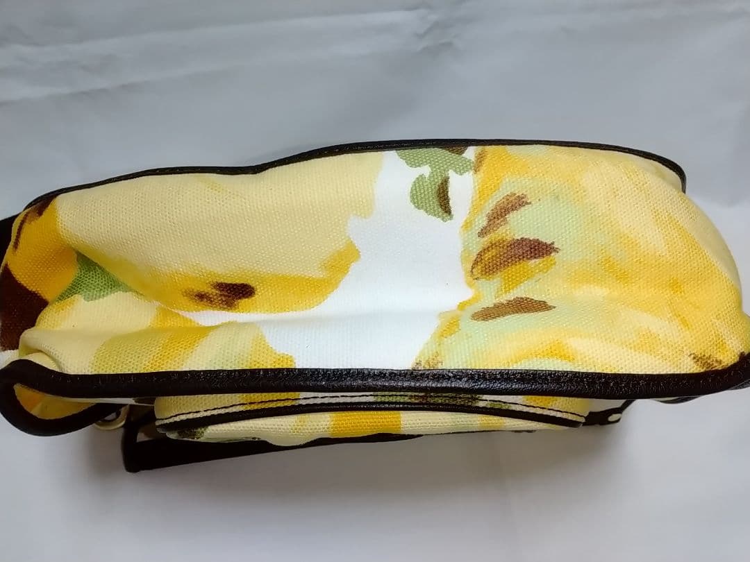 セリーヌ　ひまわりショルダー