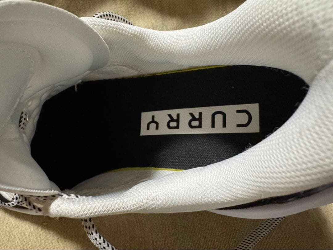 CURRY バスケットボールシューズ ホワイト/ブラック