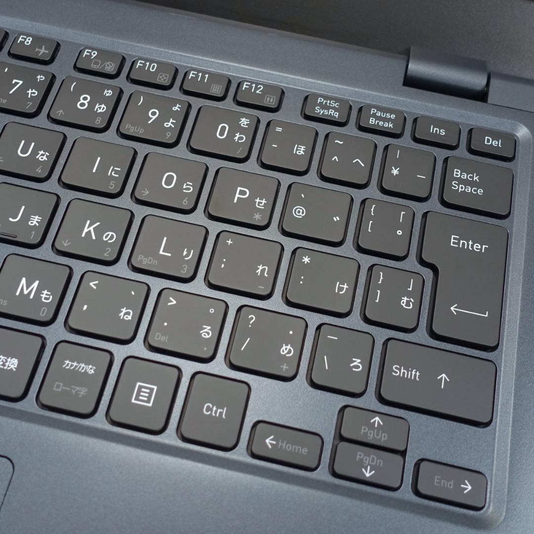 最新モデルと同じデザインで美品の超軽量神速モバイル✨第１１世代コアｉ７✨フルＨＤ