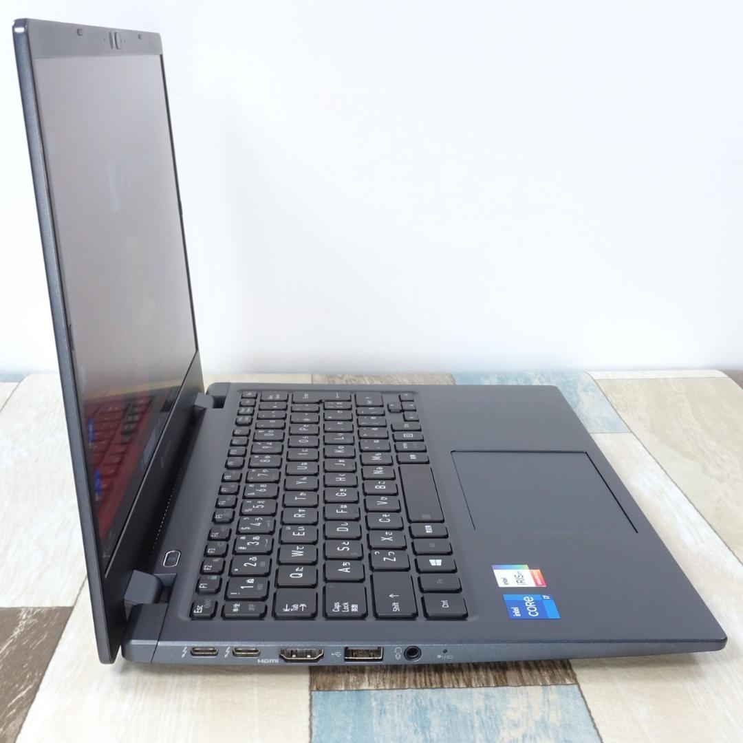 最新モデルと同じデザインで美品の超軽量神速モバイル✨第１１世代コアｉ７✨フルＨＤ