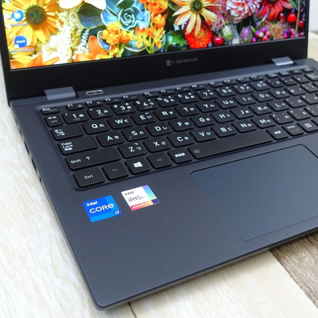 最新モデルと同じデザインで美品の超軽量神速モバイル✨第１１世代コアｉ７✨フルＨＤ