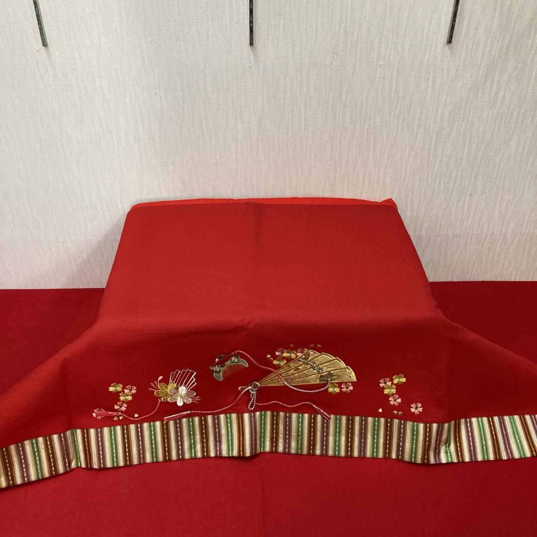 MS24　140×295㎝位　７段飾り毛せん　ひな人形布　７段赤布　段飾り毛せん