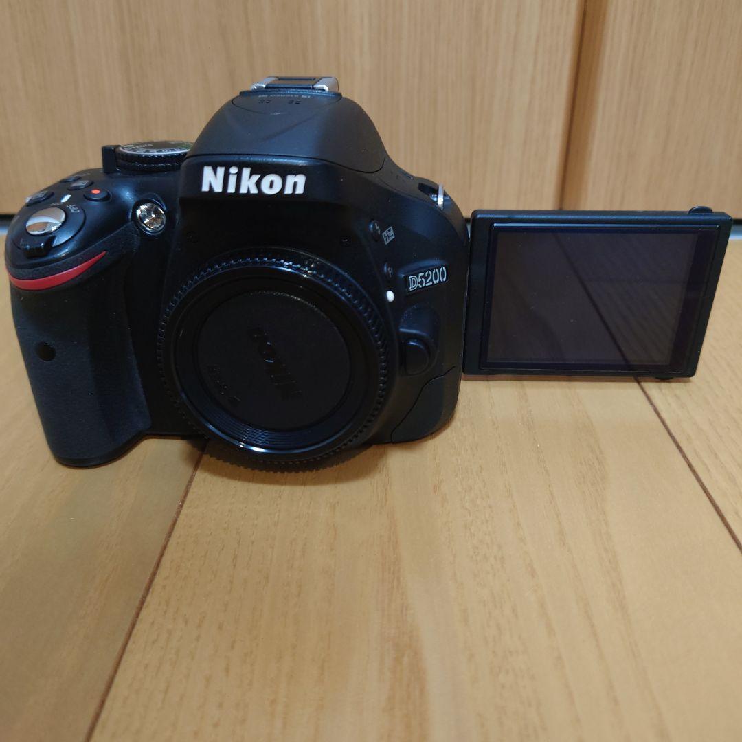ル*ナ様 【ジャンク品】Nikon D5200 デジタル一眼レフカメラ