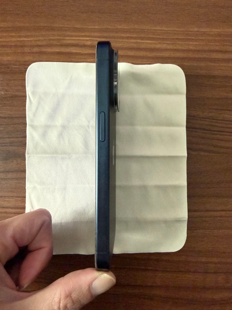 【美品】iPhone15Pro 256GB ブルーチタニウム バッテリー８５%↑