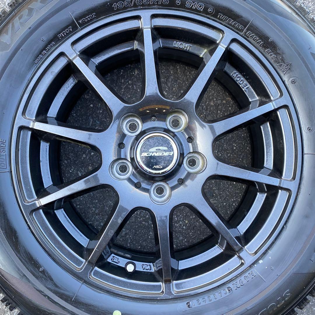 中古バリ溝ブリヂストンスタッドレスセット195/65R15 セレナ