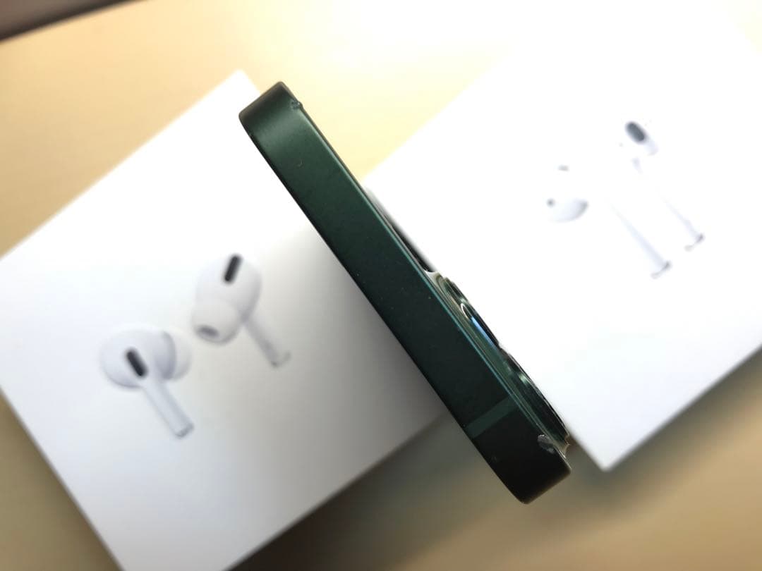 iPhone13mini グリーン　SIMフリー　割れなし