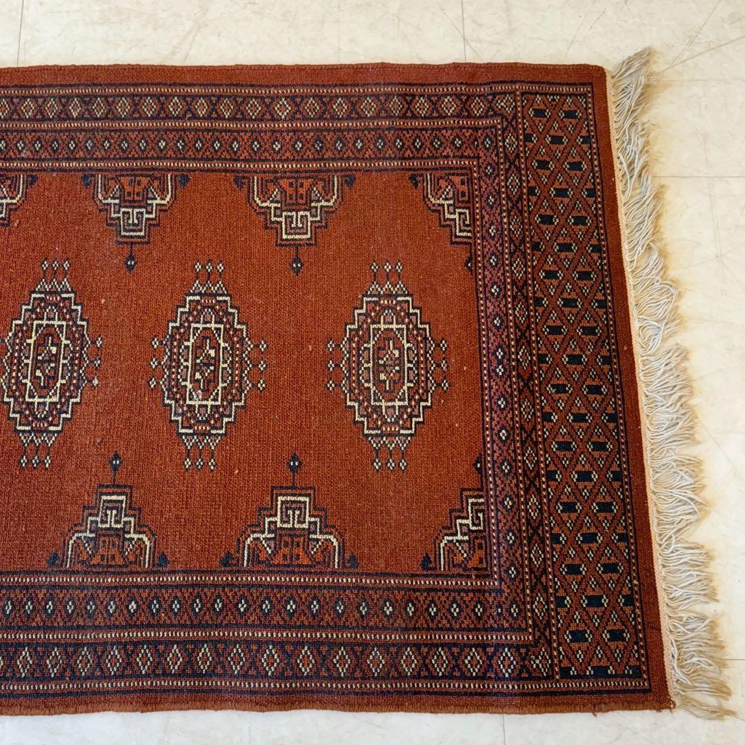 パキスタン　手織り　絨毯　ラグ　サルーク