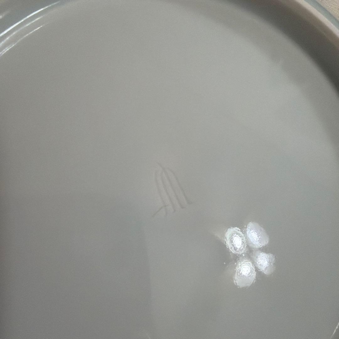 人間国宝　塚本快示　快山　青白磁バラ花紋　山茶花　深皿　飾り皿2枚セット　未使用