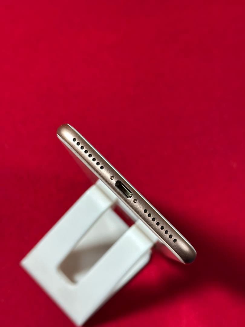 【4045】iPhone 8plusゴルド 64GB simフリー